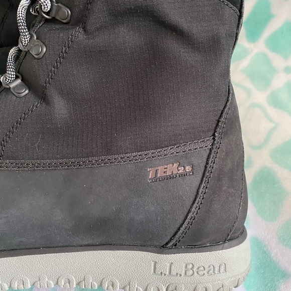 LL bean lightweight waterproof lace up pak boots 8